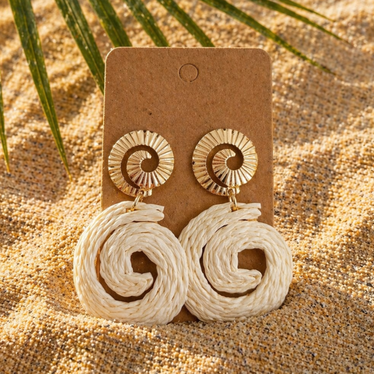 Raffia korvakorut, valkoinen