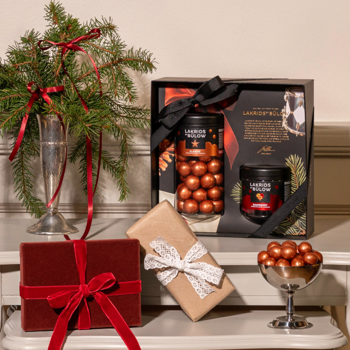 Lakrids by Bülow Gift Box Classic & Raspberry Small